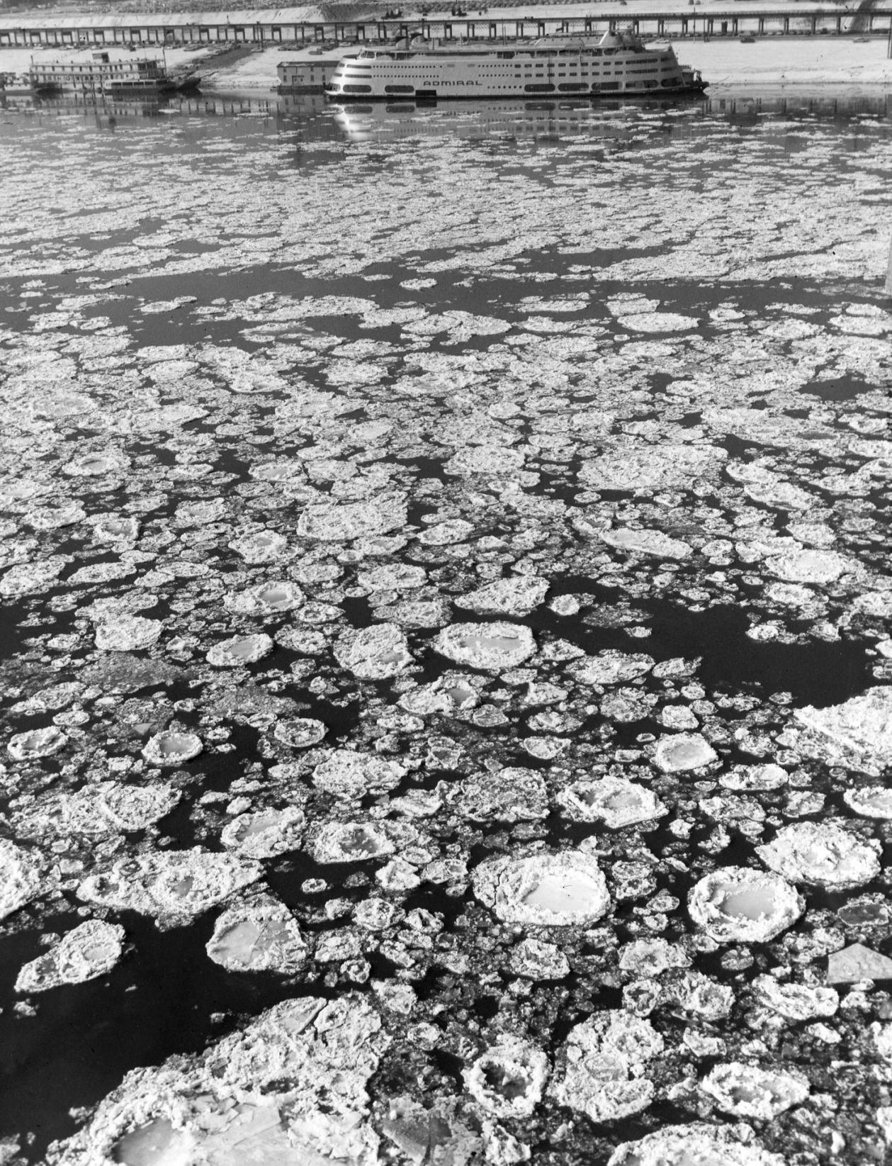 Mississippi River Ice
